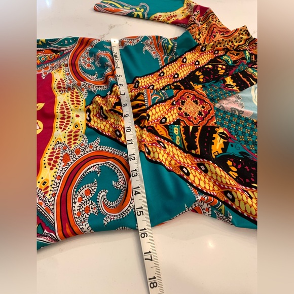 White Mark Women's Long Sleeve V-Neck Patterned Dress Size Medium - Picture 5 of 8